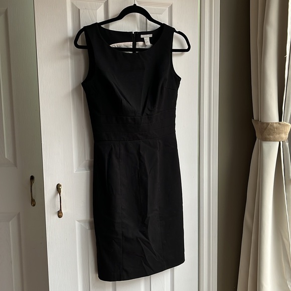 Black dress - Picture 2 of 4